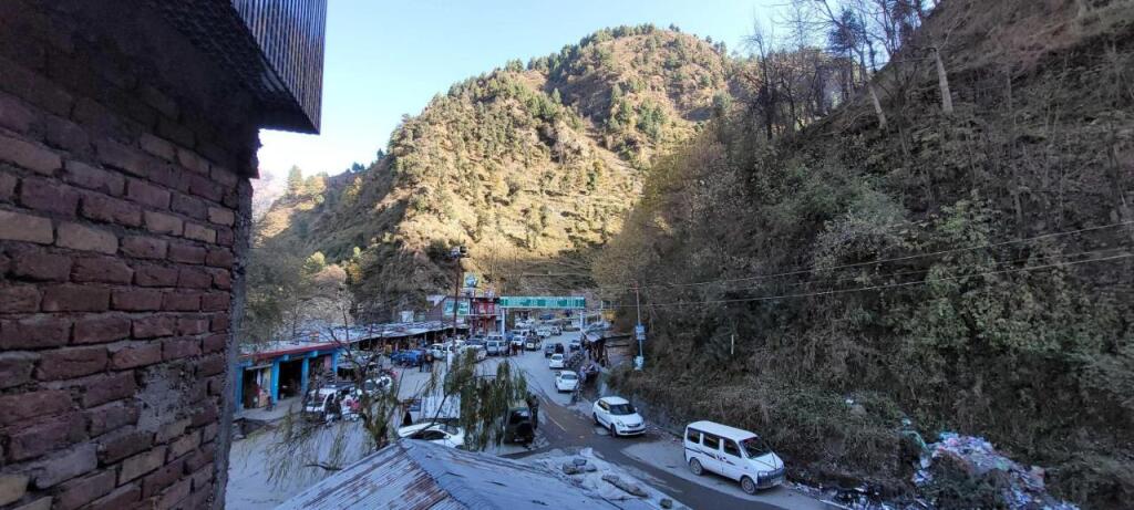 Катра: POP HOME 80545B Zohan Homestay