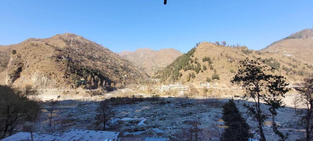 Катра: POP HOME 80545B Zohan Homestay