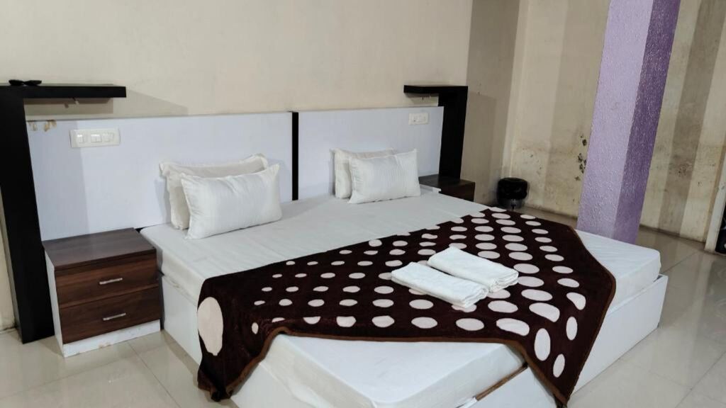 Паллипурам: PPH Living Khaleej Residency