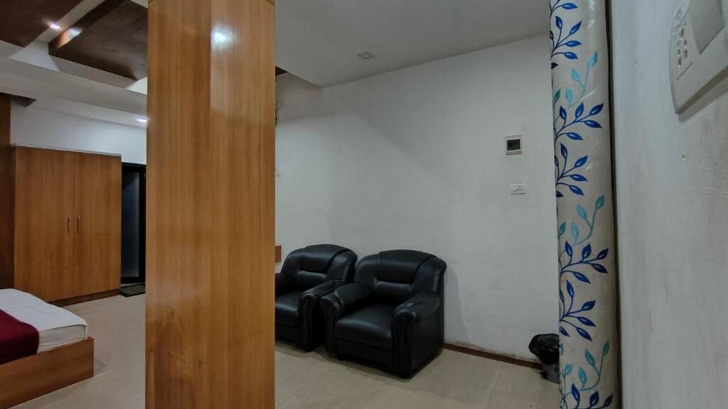 Паллипурам: PPH Living Khaleej Residency