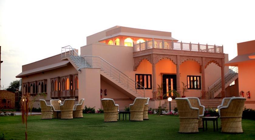 Khiyansaria: The Thar Oasis Resort & Camps