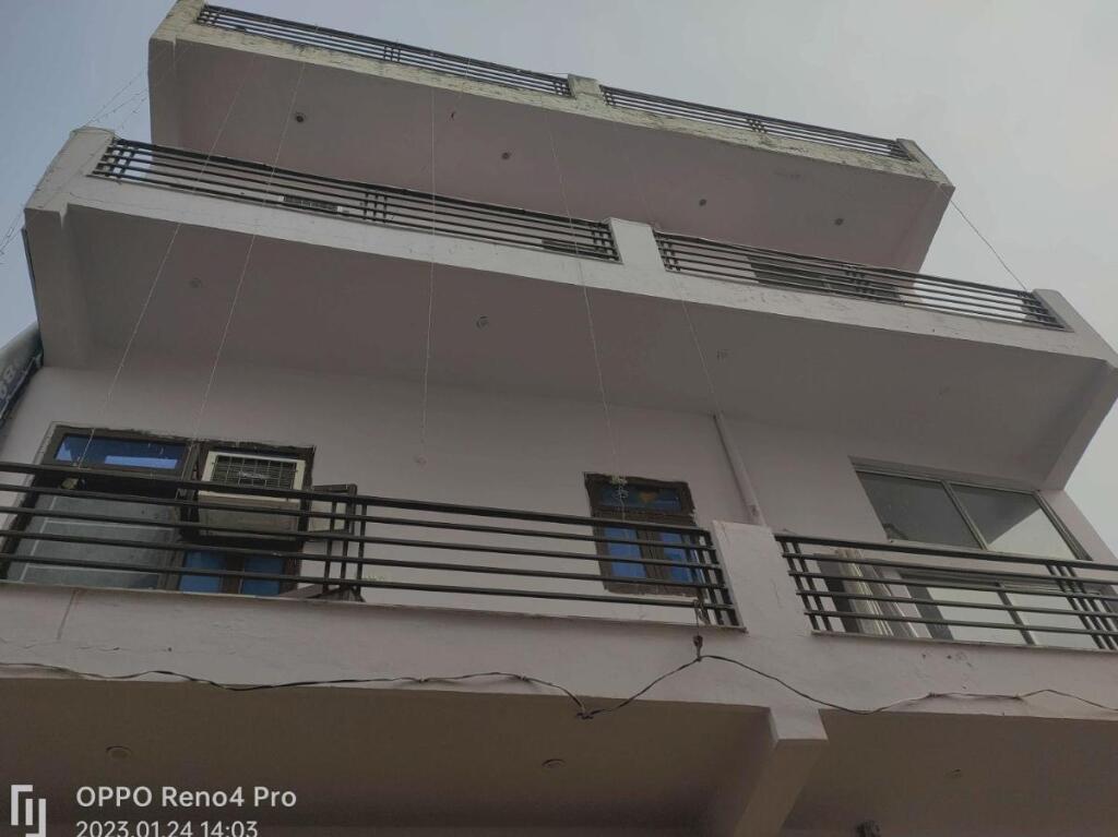 Гуруграм: POP 80797B Hotel Suvidha