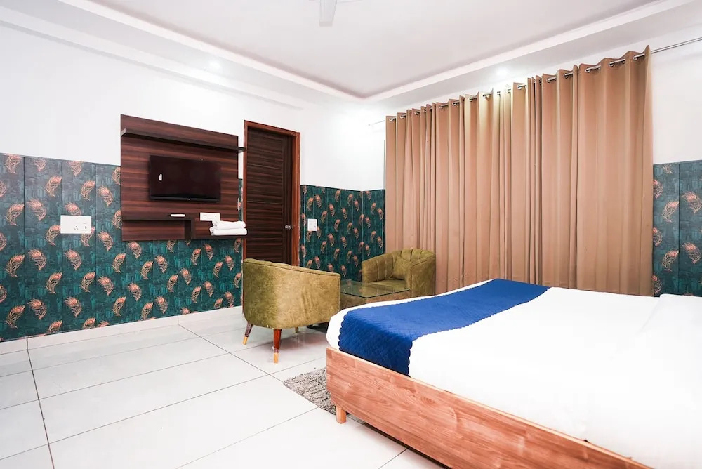 Гуруграм: Fabhotel Tanvi Premium