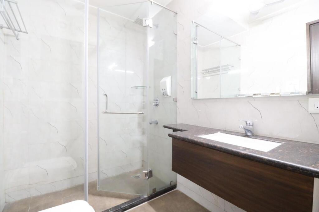 Гуруграм: Ahuja Residency City Centre