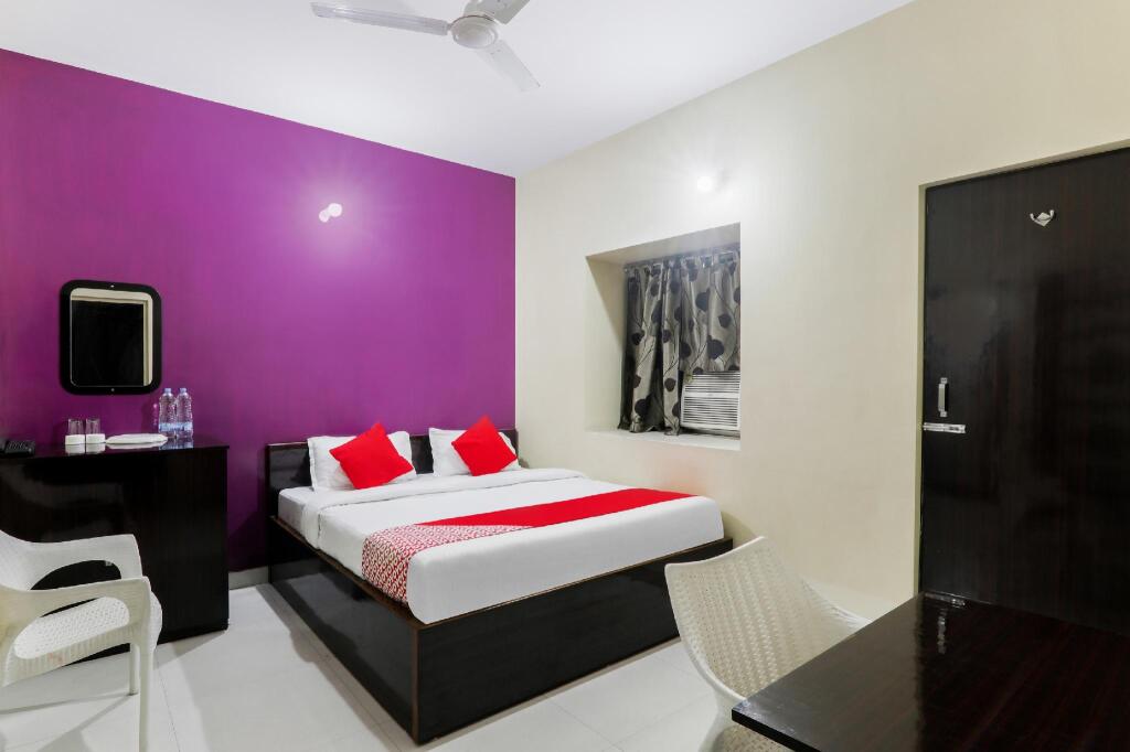 Джамшедпур: OYO 84560 Oxy Hotel Jagdamba