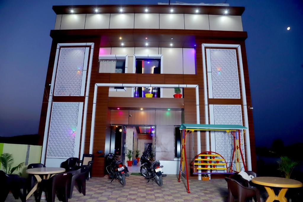 Крепость Jhansi: Hotel Krishna Manu Palace Orchha