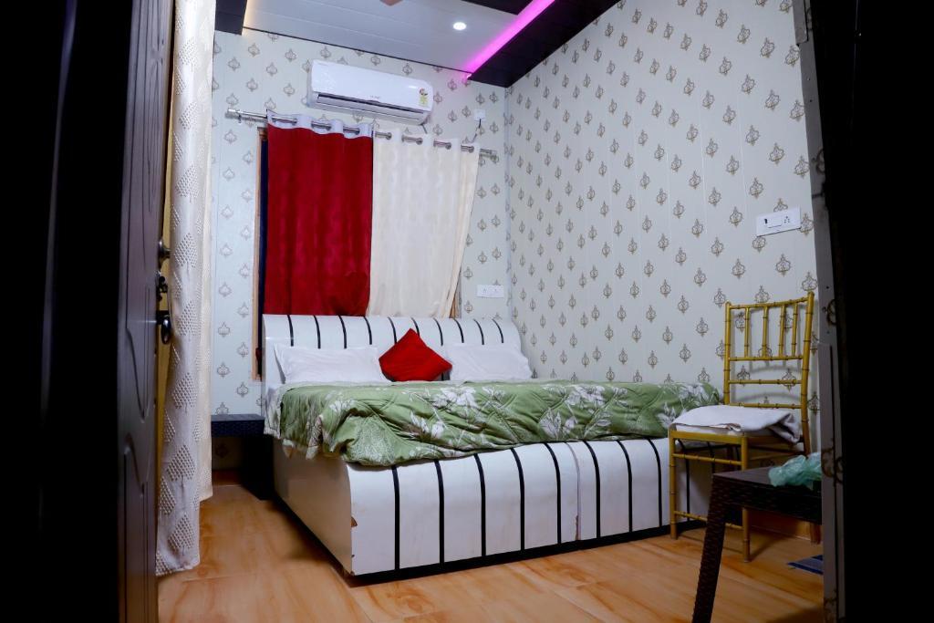 Крепость Jhansi: Hotel Krishna Manu Palace Orchha