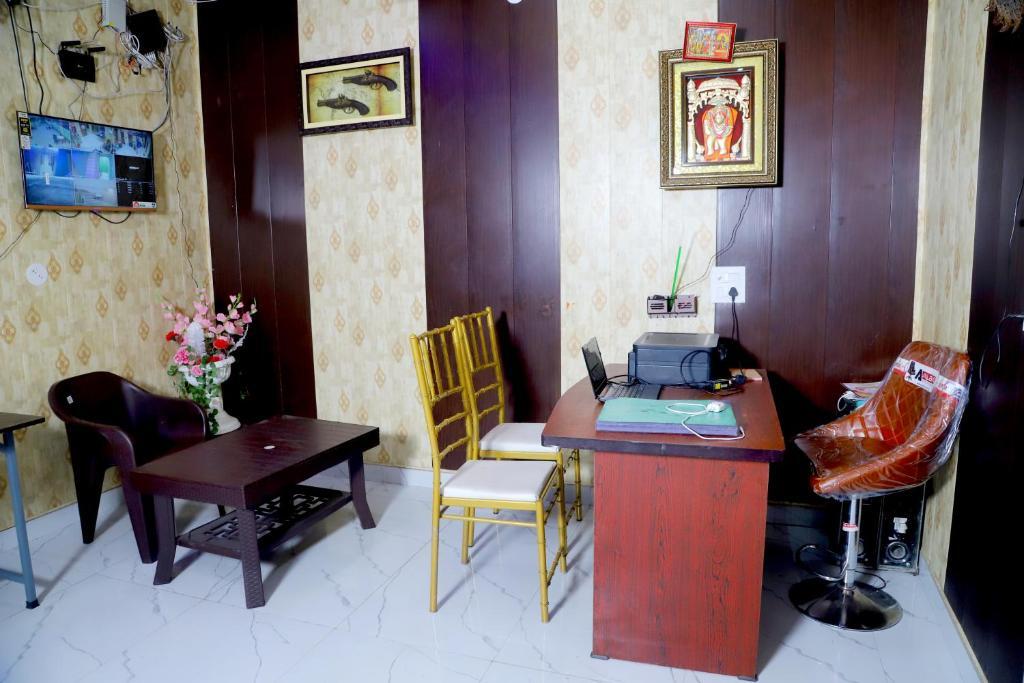 Крепость Jhansi: Hotel Krishna Manu Palace Orchha