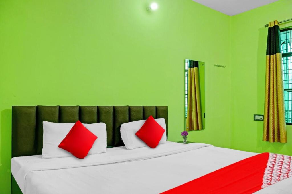Джуси: OYO Flagship 806669 Hotel Kadambari