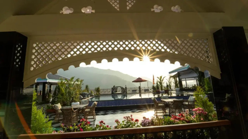 carousel image 2