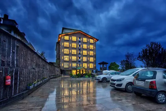Надди: Katson Castle