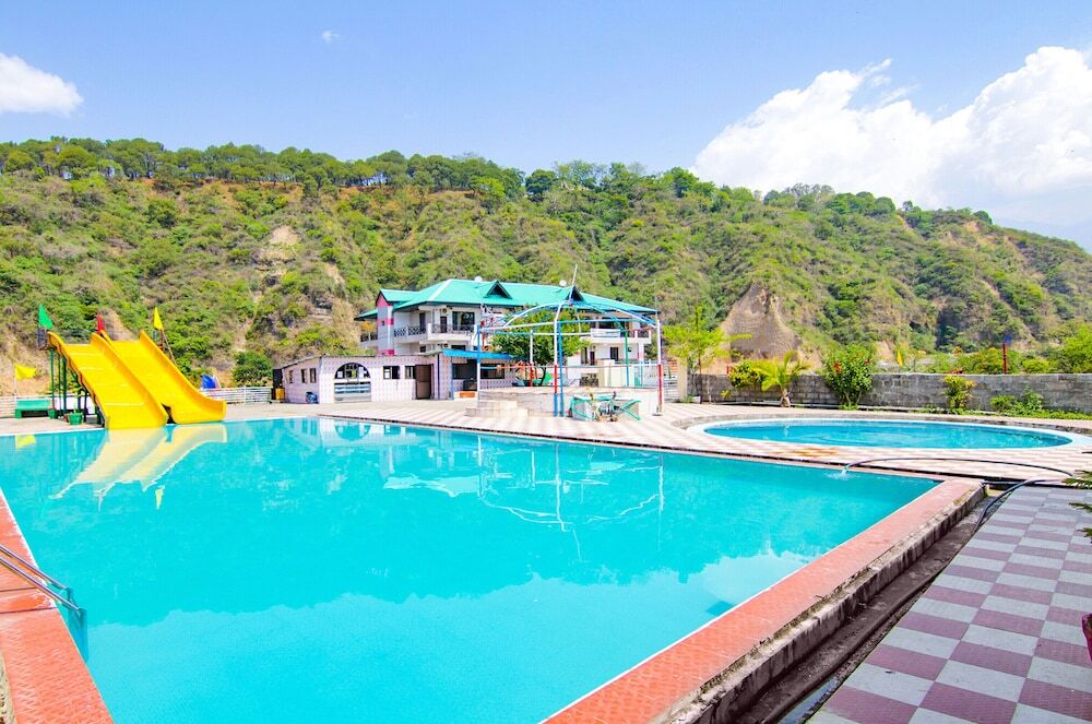 Кангра: Fabhotel Prime Wonder World Resort
