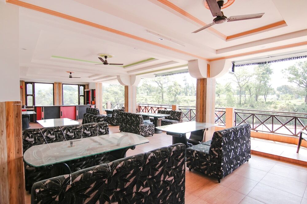Кангра: Fabhotel Prime Wonder World Resort