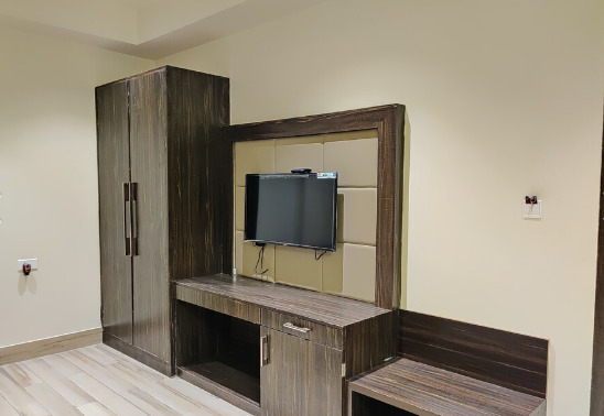 Канпур: New Hotel Sanjay