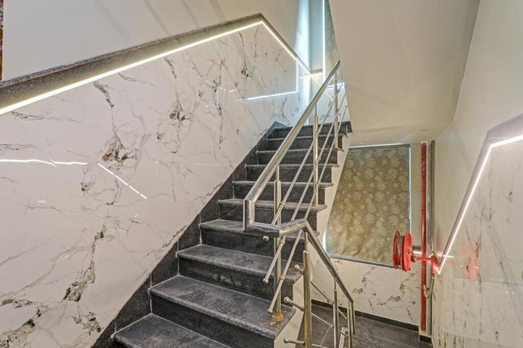 Канпур: Collection O 90895 Hotel The Palacio - Govind Nagar