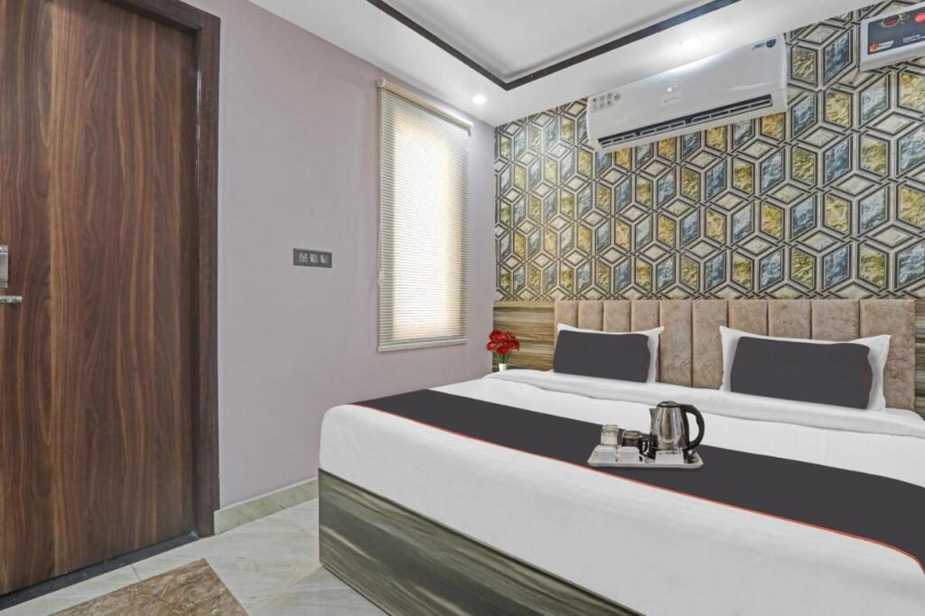 Канпур: Collection O 90895 Hotel The Palacio - Govind Nagar