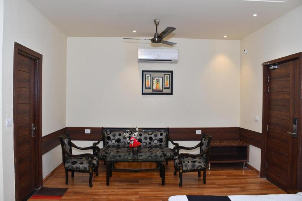 Канпур: Hotel Bhagyaraj Palace - Best Hotel In Kanpur