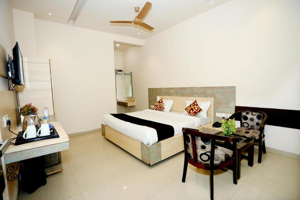 Канпур: Hotel Bhagyaraj Palace - Best Hotel In Kanpur