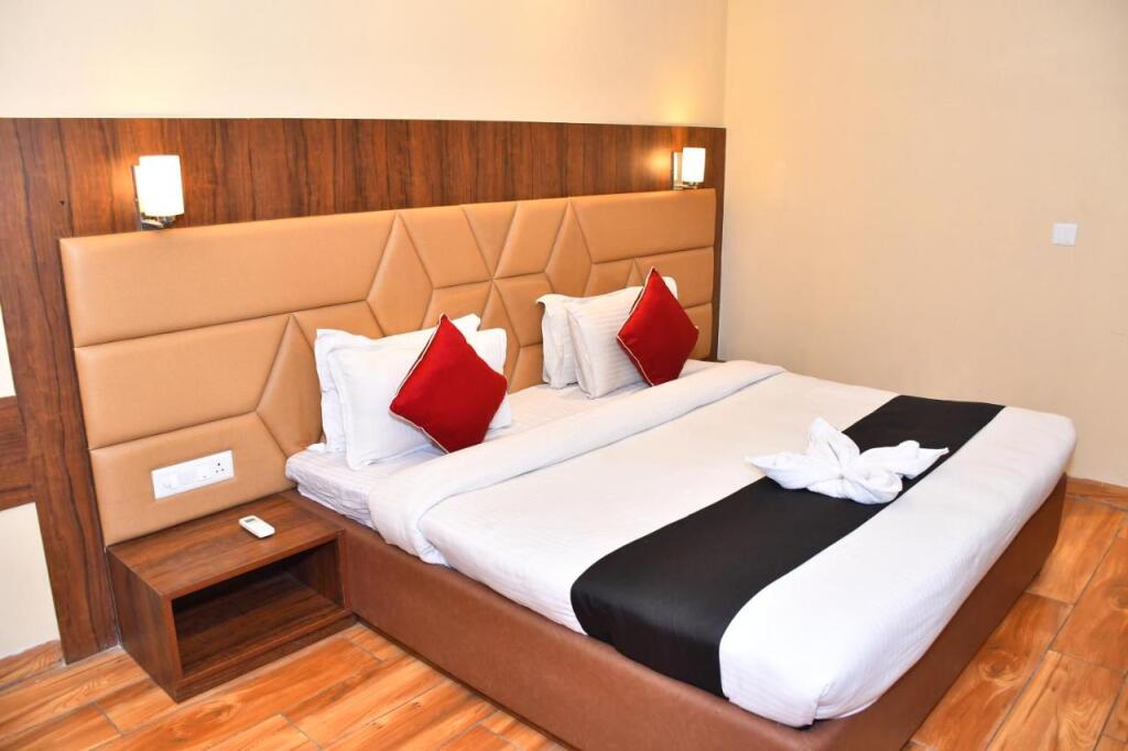 Канпур: Hotel Bhagyaraj Palace - Best Hotel In Kanpur