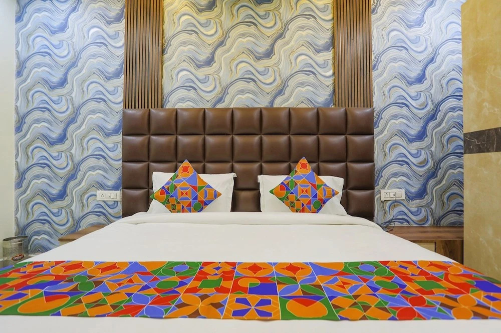Канпур: Fabhotel Naman