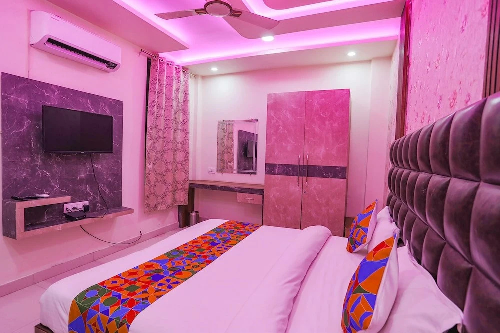 Канпур: Fabhotel Naman
