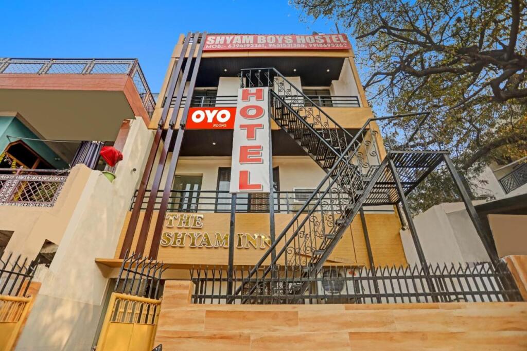 Канпур: OYO Flagship 806719 Shyam Inn