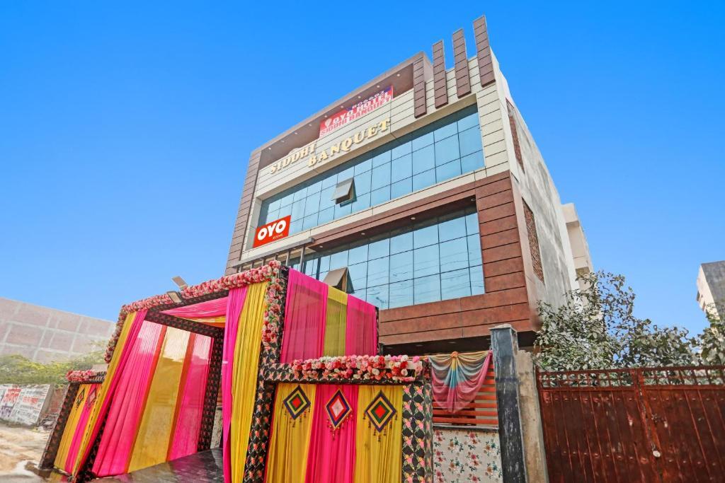 Канпур: Flagship Siddhi Banquet And Hall