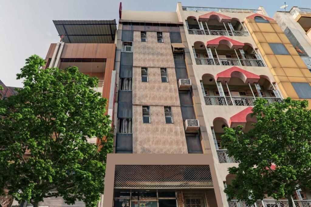 Канпур: Oyo Flagship 80620 Hotel The Gagan