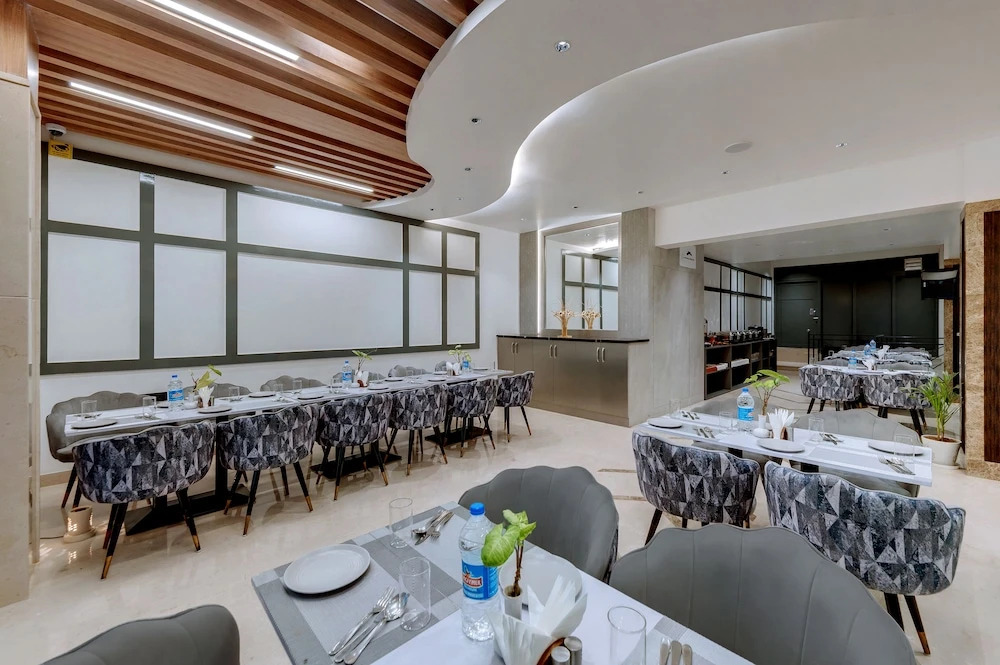 Катра: Click Sunburry Hotel Katra