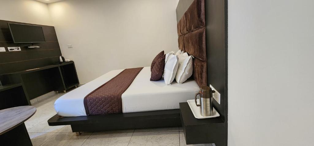 Катра: Hotel The Vaishvik