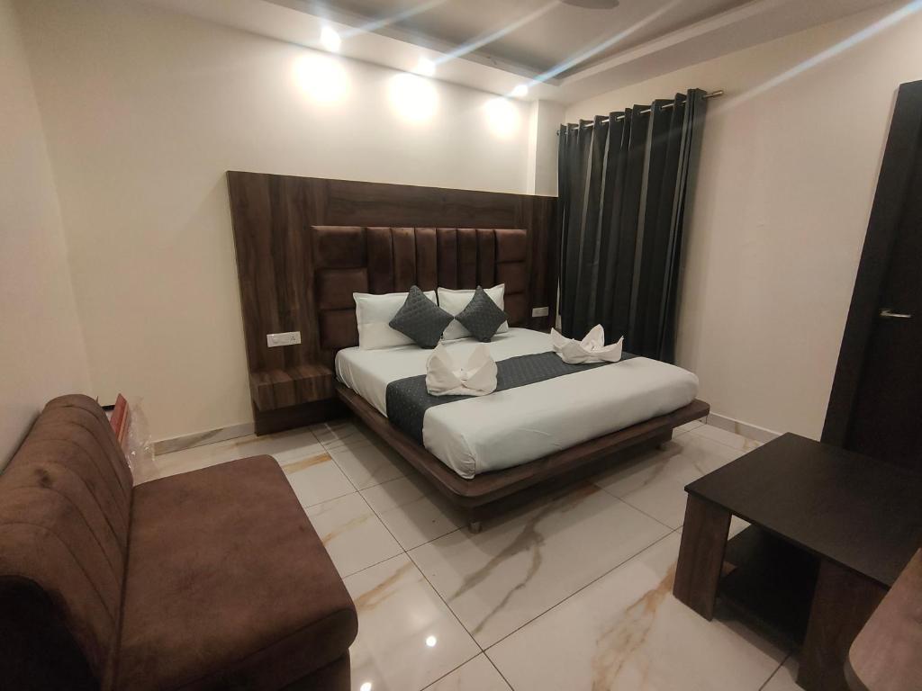Катра: Hotel The Vaishvik