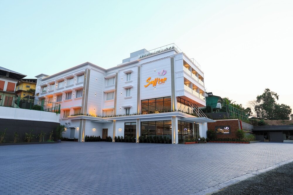 Султан-Батери: Hotel Saffron Wayanad