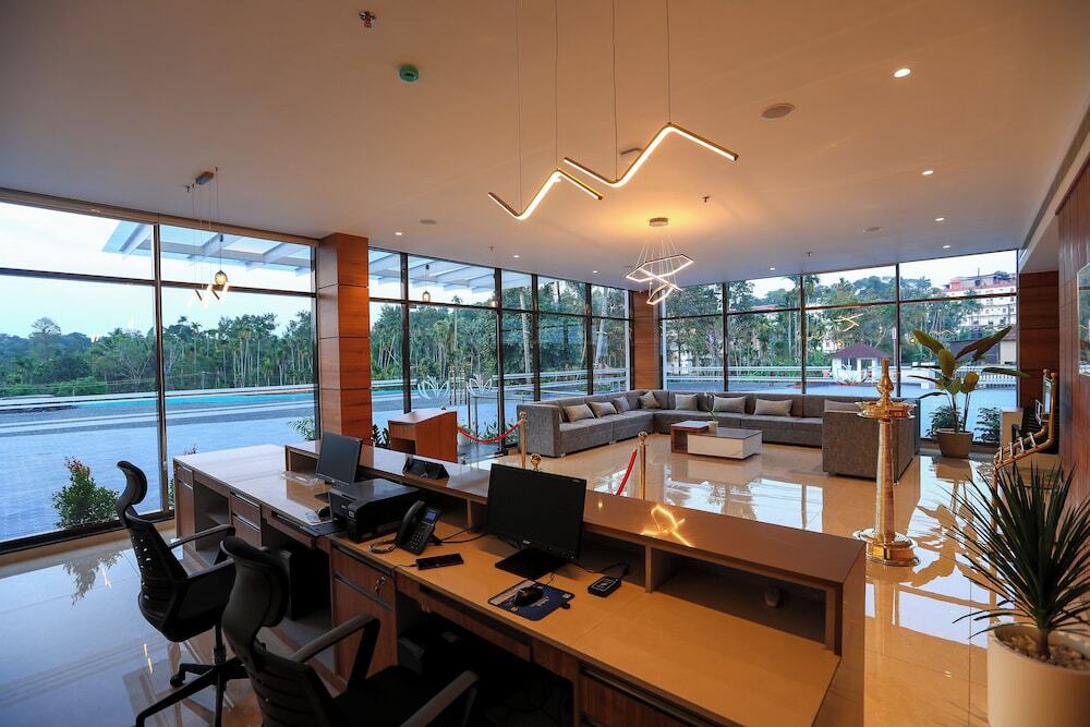 Султан-Батери: Hotel Saffron Wayanad