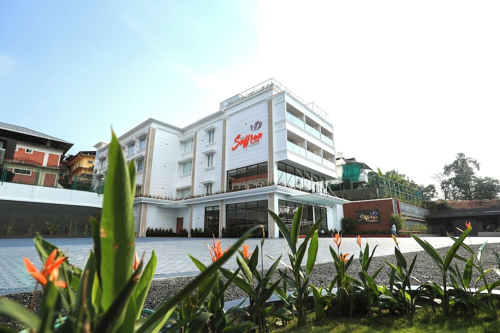 Султан-Батери: Hotel Saffron Wayanad