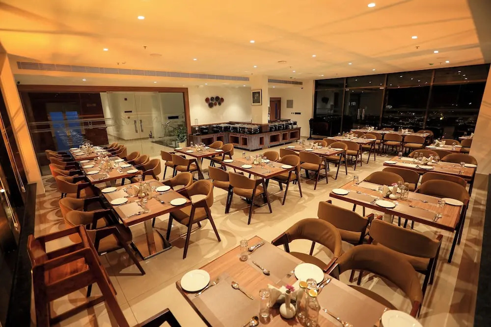 Султан-Батери: Hotel Saffron Wayanad