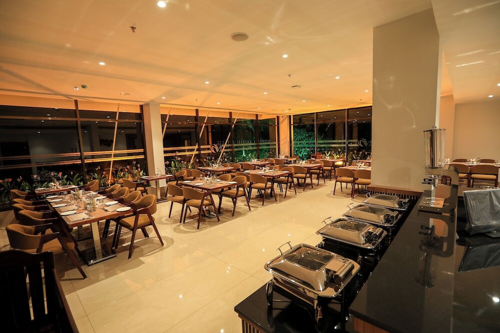 Султан-Батери: Hotel Saffron Wayanad