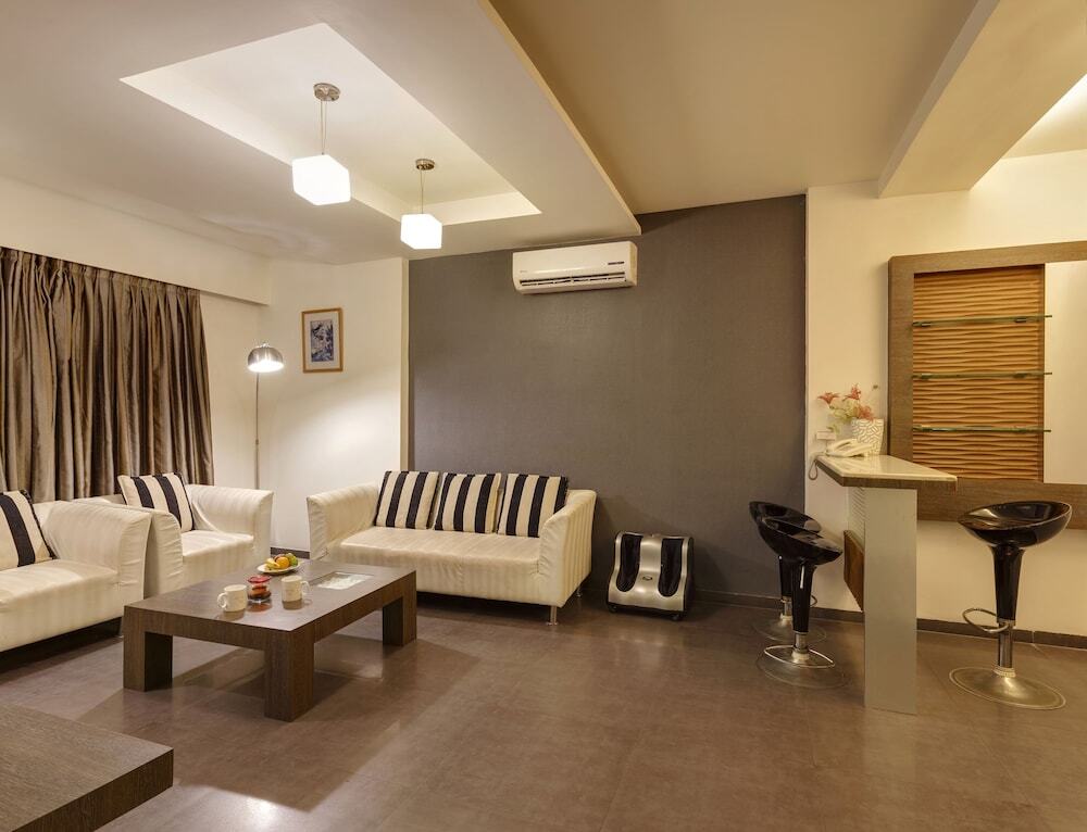 Колхапур: Regenta Place Raysons Kolhapur