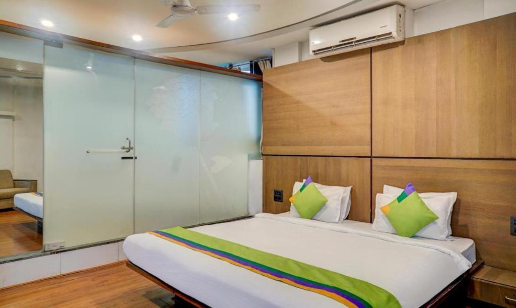 Колхапур: Hotel Shivas Inn, Kolhapur