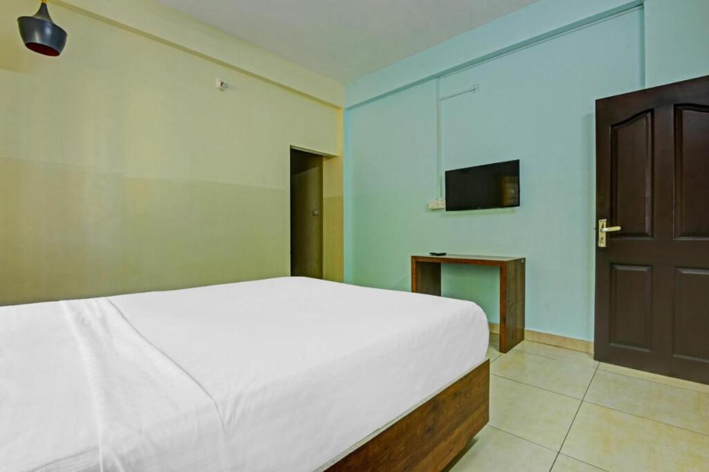Кондотти: OYO 87216 Environ La Casa