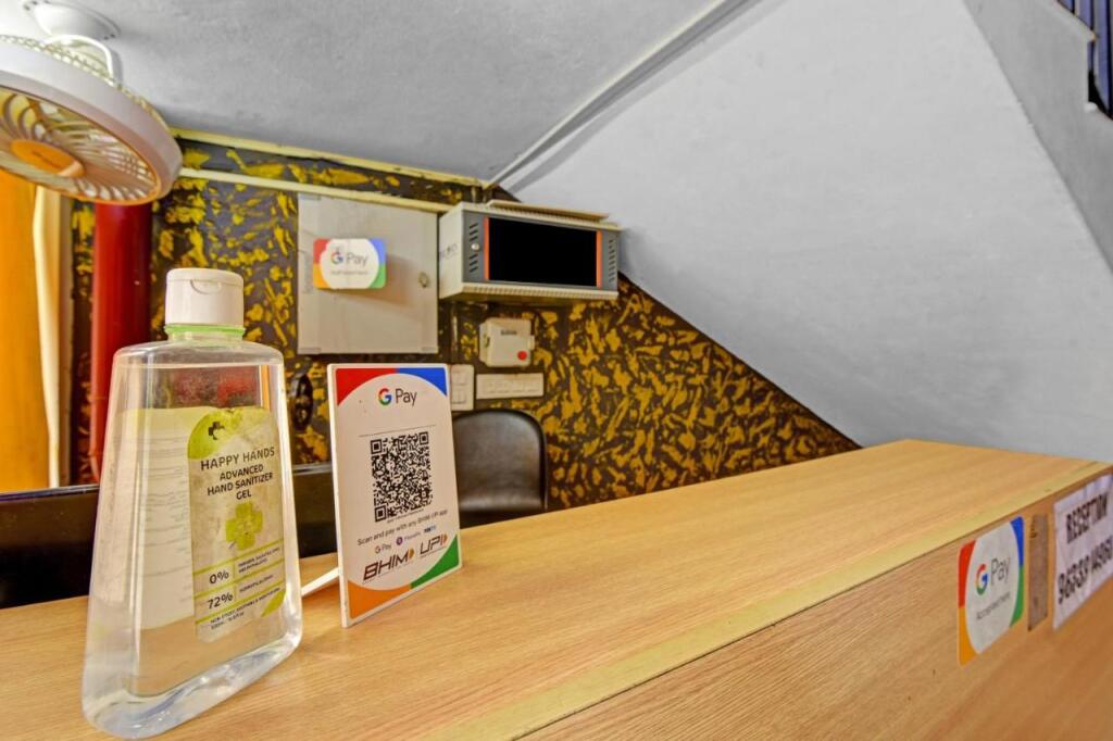 Кондотти: OYO 87216 Environ La Casa