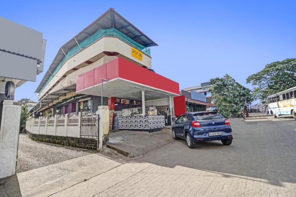Атирапалли: Spot On 93073 Faizalia Tourist Home