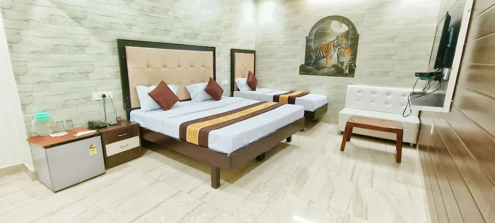 Hotel Prabhat Palace — фото 4