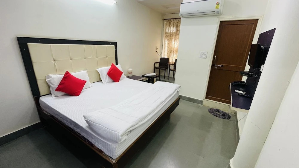 Hotel Prabhat Palace — фото 3