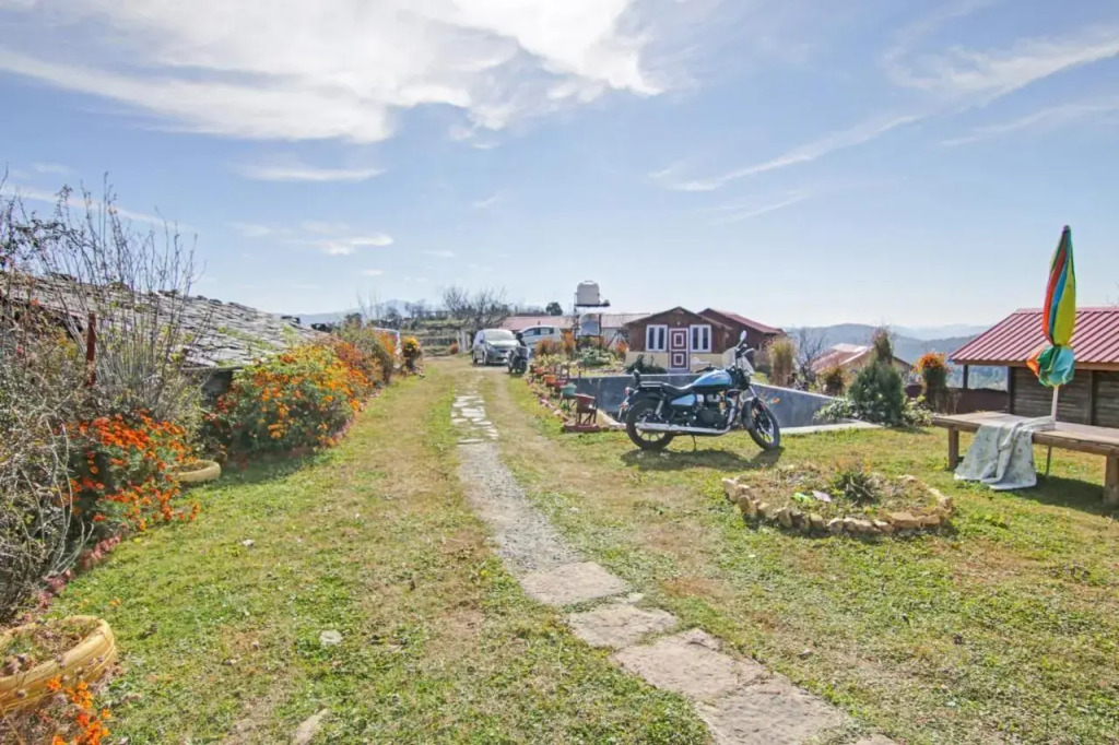 Куфри: OYO Flagship 702983 King''s Hills Cottages, Village Kuftu, Kufri