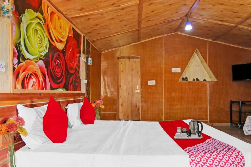 Куфри: OYO Flagship 702983 King''s Hills Cottages, Village Kuftu, Kufri