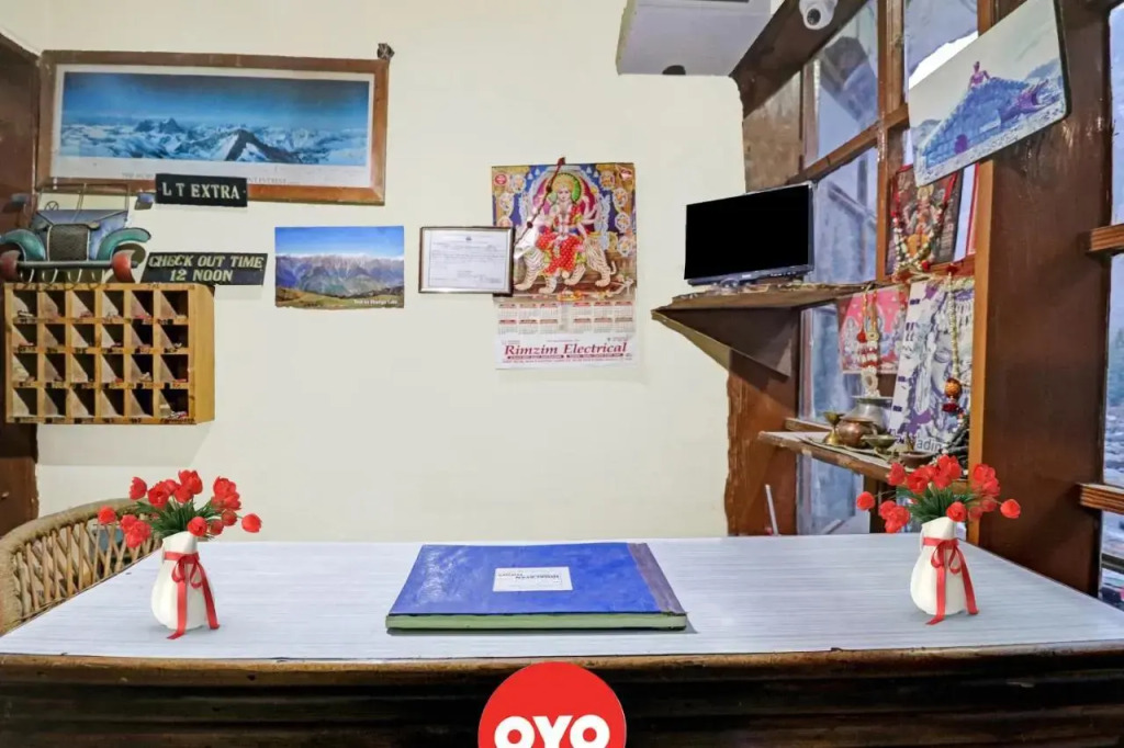 Куфри: OYO Flagship 702983 King''s Hills Cottages, Village Kuftu, Kufri