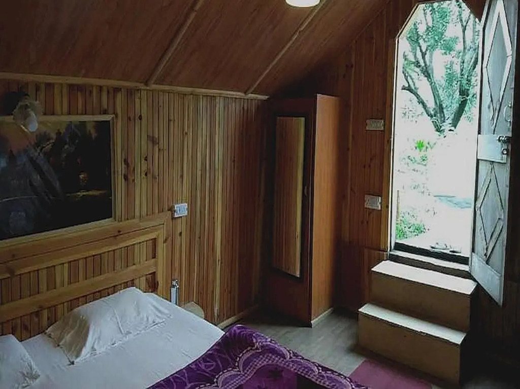 Куфри: OYO Flagship 702983 King''s Hills Cottages, Village Kuftu, Kufri