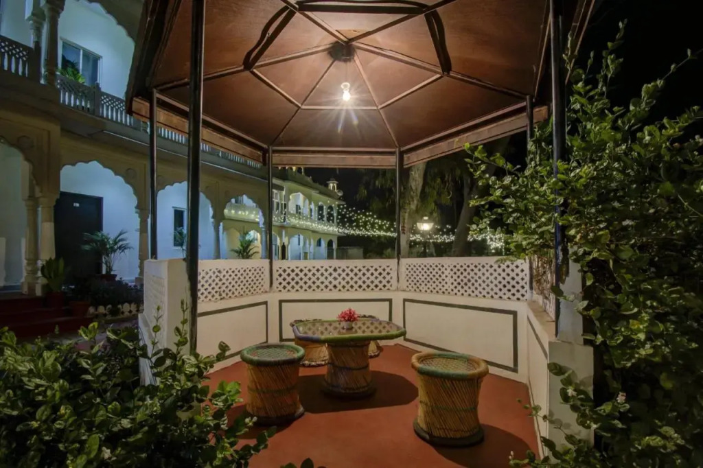 Кукас: Palette - Rani Bagh Resort