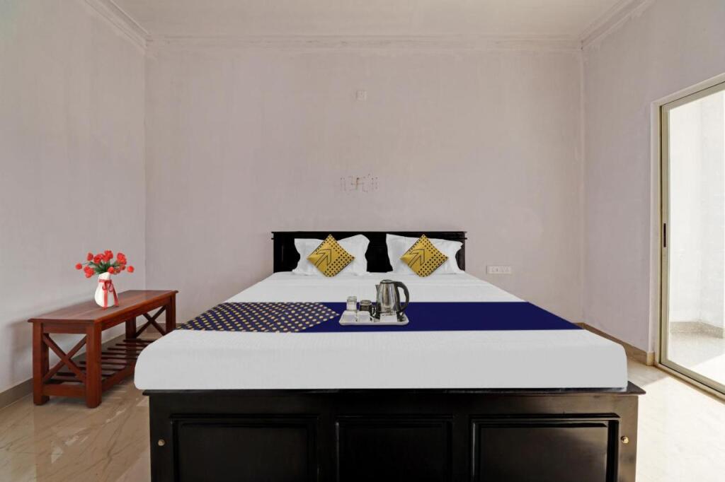 Кушалнагар: SPOT ON 701581 Sri Chamundeshwari Hotel