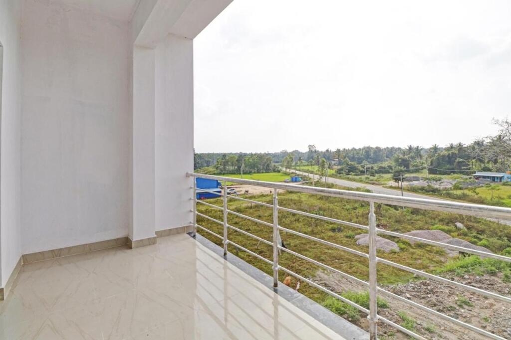 Кушалнагар: SPOT ON 701581 Sri Chamundeshwari Hotel